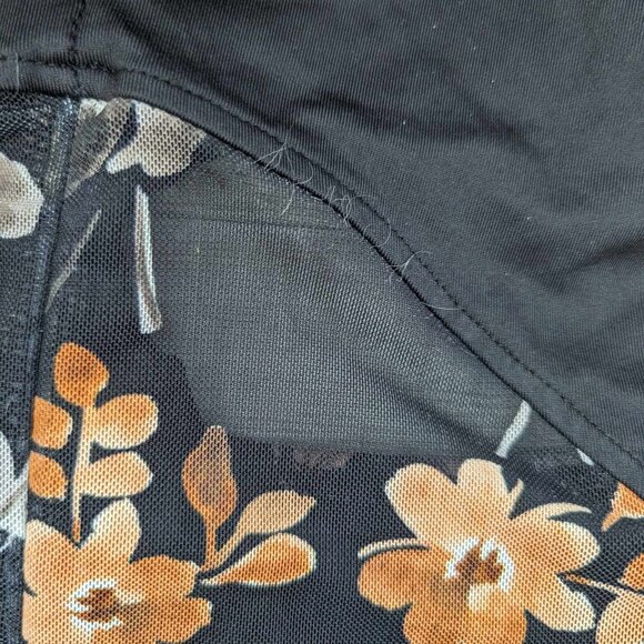 DanzNMotion * Gold Blossom Leotard * Child 12-14 - Picture 5 of 10